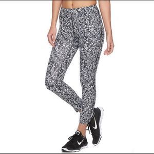 NWT Nike leggings